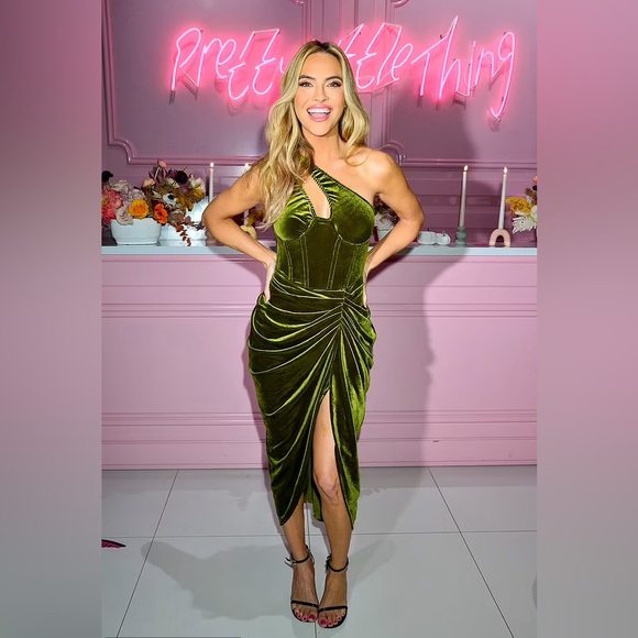 NWT PrettyLittleThing Olive Velvet One Shoulder Corset Detail Gathered Skirt Mid - Picture 3 of 4